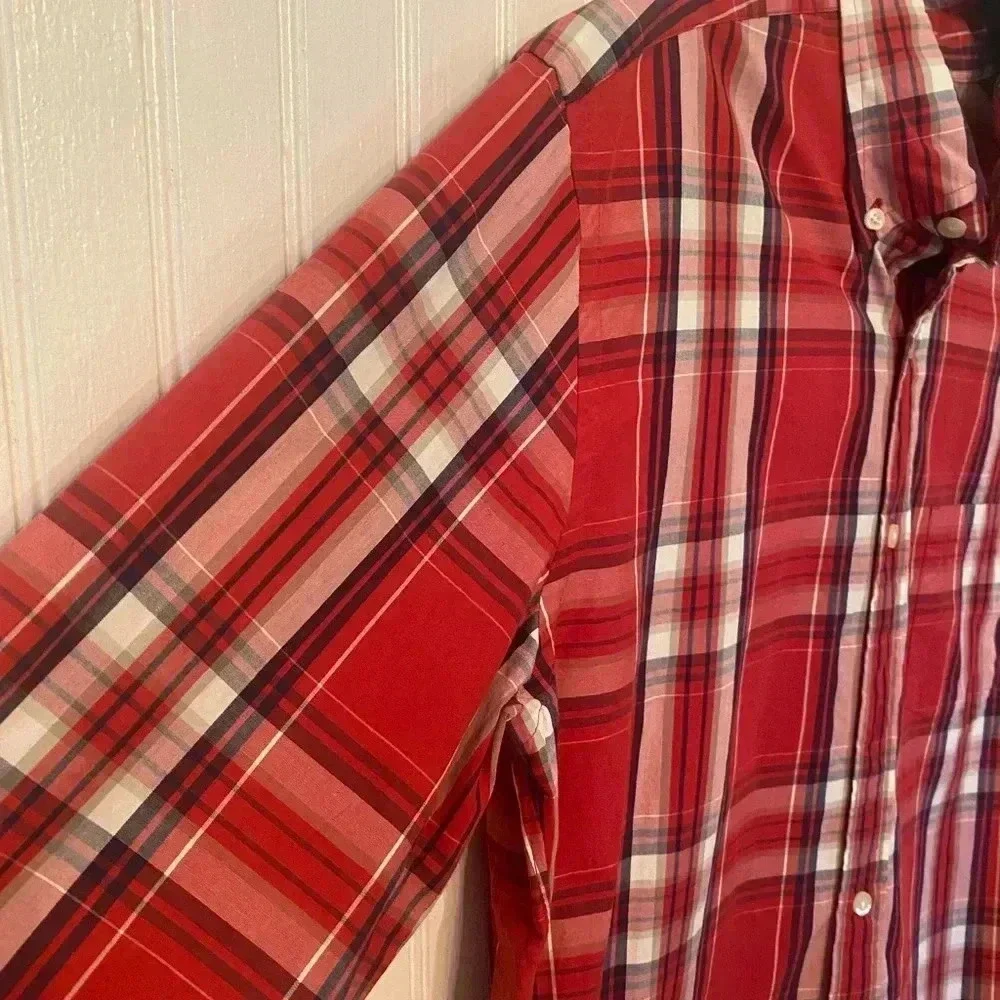 J. Crew Men’s plaid Long Sleeved Button-up shirt